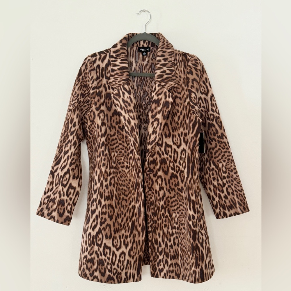 Messini Leopard coat, new brand very trendy❤️